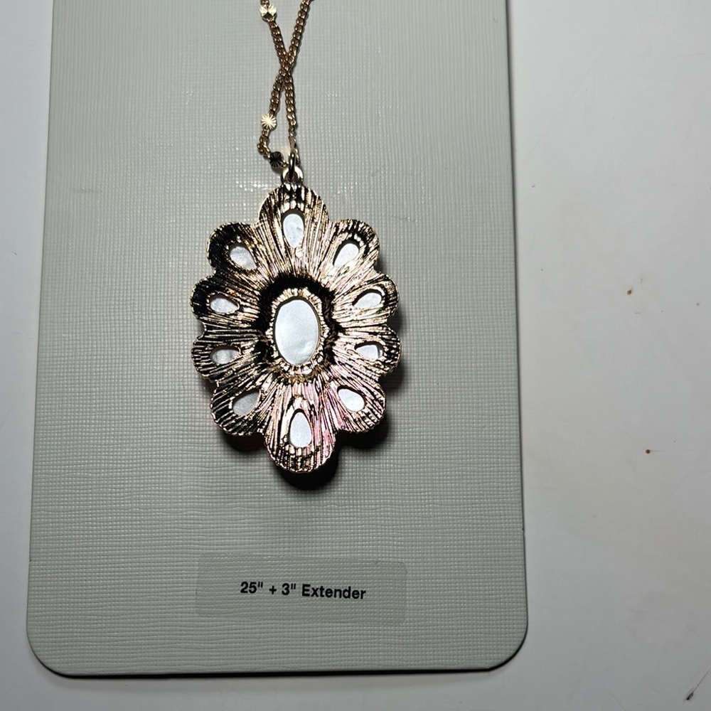 NWT-Gold and White Opal Cluster Necklace - Picture 5 of 9
